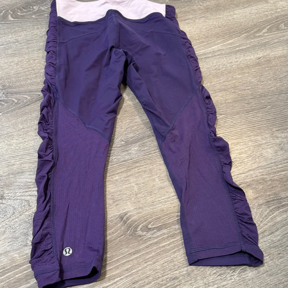 Lululemon Run in the Sun Crop in Concord Grape 4 - Picture 2 of 6